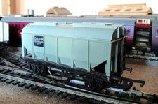 Tri ang r.215 for sale  KEIGHLEY