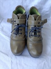 Dunkel grün schuhe gebraucht kaufen Dunkel grün schuhe gebraucht kaufen  Stuttgart