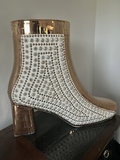 Exquisite item perfect for sale  New Castle