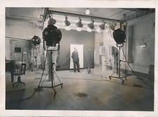 Television first station d'occasion  Expédié en Belgium