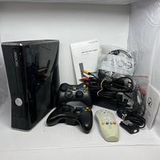 Console Xbox 360 S Slim pacote com 250GB 2x controles + cabos funcionando muito bom estado comprar usado  Enviando para Brazil