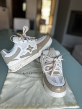 Sneakers uomo usato  Boretto