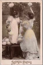 Cartão postal RPPC foto da Páscoa francesa da década de 1910 "Joyeuses Paques" mãe e menina comprar usado  Enviando para Brazil