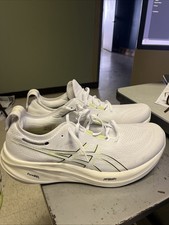 Usado, SASICS Gel Nimbus 26 White Birch, Size 14, New (see Description)! comprar usado  Enviando para Brazil