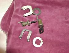 Fechaduras de porta Volvo com chaves para Volvo 240 sedãs e vagões. (2) Chaves e acesso. comprar usado  Enviando para Brazil
