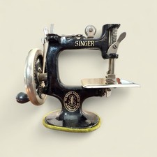 Mini máquina de costura de viagem Singer modelo 20 Sewhandy ferro fundido antigo 7 raios comprar usado  Enviando para Brazil