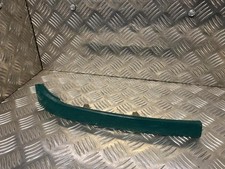 Enjoliveur phare droit d'occasion Enjoliveur phare droit d'occasion  Cosne-Cours-sur-Loire