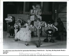 Usado, Press Photo Bo Peep & Woody em "Walt Disney's World on Ice: Toy Story" comprar usado  Enviando para Brazil