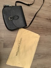 Autêntica bolsa de ombro Louis Vuitton Saint Cloud GM preta Epi comprar usado  Enviando para Brazil