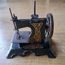 Miniaturowa zabytkowa maszyna do szycia „Made in Germany” – wyjątkowa okazja dla, używany na sprzedaż  PL