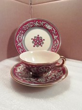 Antico set ceramica usato Antico set ceramica usato  Spello