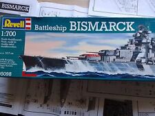 Revell battleship bismarck gebraucht kaufen  Ochsenfurt