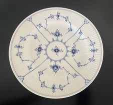 Prato de jantar Royal Copenhagen azul canelado liso 10" Dinamarca 1/175 comprar usado  Enviando para Brazil