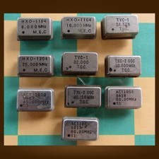 Oscillatori quarzo pezzi usato  Villalfonsina