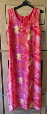 Robe rouge fleurs d'occasion  Soings-en-Sologne