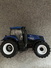 Maisto tractor new for sale  PONTEFRACT