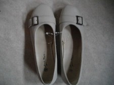 Jolies chaussures jamais d'occasion  Cappelle-la-Grande
