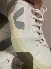 Sneakers veja usato  Carassai