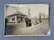Vintage service station for sale  Largo
