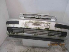 Pare choc 865111c100 d'occasion Pare choc 865111c100 d'occasion  Fère-en-Tardenois