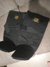 Protezioni paratibie parastinc usato  Magenta