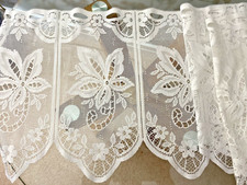 White polyester lace for sale White polyester lace for sale  ROTHERHAM