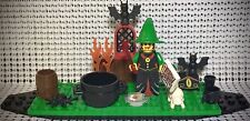 Minifigura LEGO aposentada vintage “Witch’s Brew” com suporte + acessórios comprar usado  Enviando para Brazil