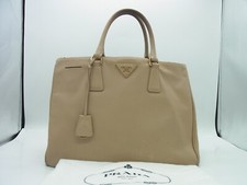 Autêntica bolsa tote GR77 Prada Galleria Saffiano com ferragens douradas do Japão comprar usado  Enviando para Brazil