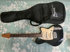 Chitarra elettrica ibanez usato  Spedire a Italy