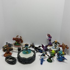 Skylanders lot figures for sale  Berwick