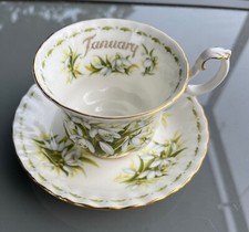 Tasse soucoupe porcelaine d'occasion  Franqueville-Saint-Pierre