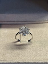 Anello margherita brillanti usato  Cernusco sul Naviglio