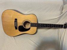chitarra acustica suzuki usato  Catania