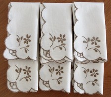 Conjunto de seis guardanapos de mesa bordados de linho de qualidade vintage 'nunca usados' comprar usado  Enviando para Brazil