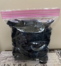 Usado, Lego pequenos e médios acessórios pretos, peças de reposição e peças de tijolos. 12 oz comprar usado  Enviando para Brazil