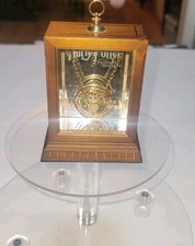 Réplica de colar Harry Potter Hermione's Time Turner com vitrine comprar usado  Enviando para Brazil