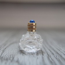 Empty perfume miniature d'occasion  Expédié en Belgium