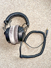 Beyerdynamic 770 600 usato  Spedire a Italy