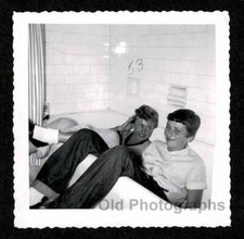 Silly girlfriends bathtub for sale  Saginaw