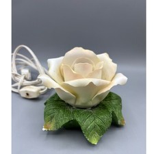 Lámpara de mesa de luz nocturna con flores de rosa de porcelana de colección iluminación de acento decoración segunda mano  Embacar hacia Mexico