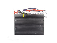Amplificatore autoradio jaguar usato  Italia