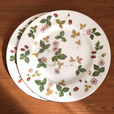 Wedgwood wild fragola usato  Spedire a Italy
