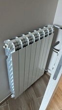 Termosifone alluminio usato  Cinquefrondi