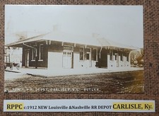 Cartão postal RPPC c:1912 NOVO Louisville & Nashville RR DEPOT CARLISLE, Ky. FOTO REAL comprar usado  Enviando para Brazil
