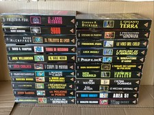 Lotto fantascienza volumi usato Lotto fantascienza volumi usato  Italia