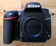 Beautiful nikon d750 d'occasion  L'Isle-d'Abeau
