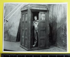Usado, Foto original de Doctor Who 8,5 x 6,5 pol. Time Flight, 1982. Doctor in the TARDIS comprar usado  Enviando para Brazil