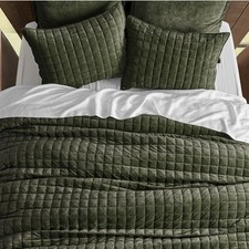 Luxury velvet quilt for sale  Niles
