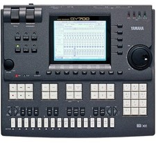 Yamaha qy700 d'occasion  Tarbes