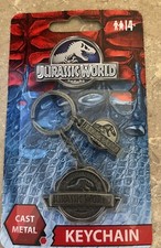 Chaveiro de metal logotipo Jurassic World comprar usado  Enviando para Brazil